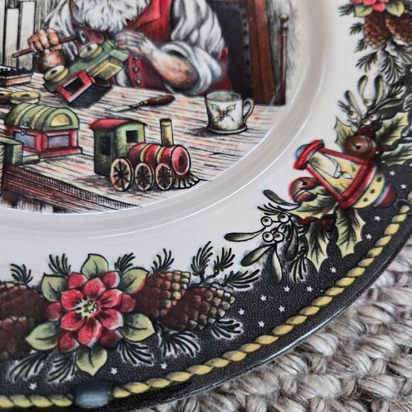 Royal Stafford Christmas Santa's Workshop Dinner Plates Set of 2 New 10.75" - Picture 4 of 7